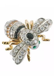 讓夏日的野性與神秘從昆蟲珠寶首飾開始